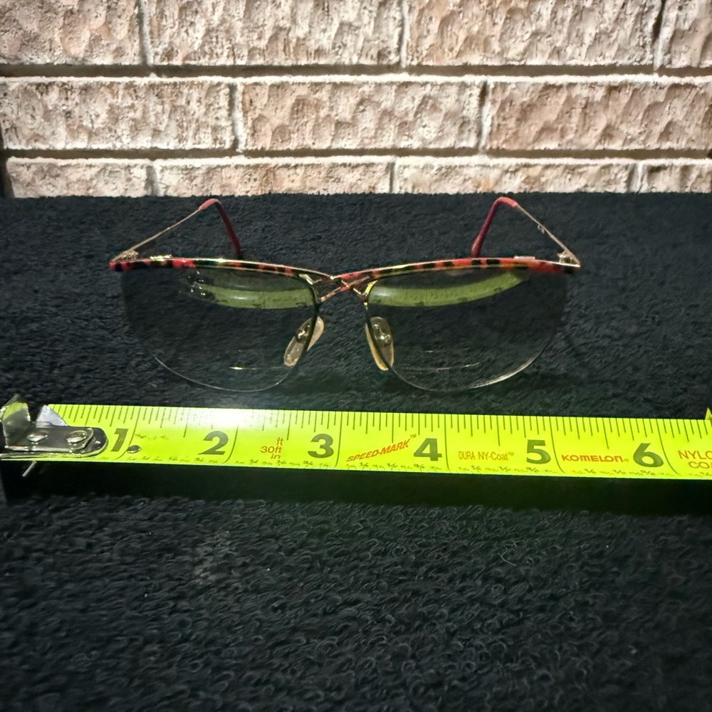 Beverly Johnson Red And Gold Glasses - image 8